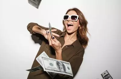 How To Make Smarter Money Decisions When Changing Jobs (and how to avoid ‘lifestyle creep’!)